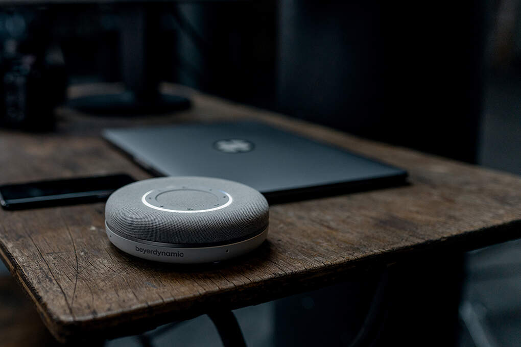 beyerdynamic space charbon bluetooth