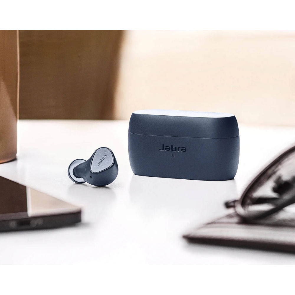 jabra elite 3 navy lifestyle